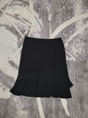Laura Elegant Black A-Line Ruffle Hem Skirt - Classic Women's Style Size L